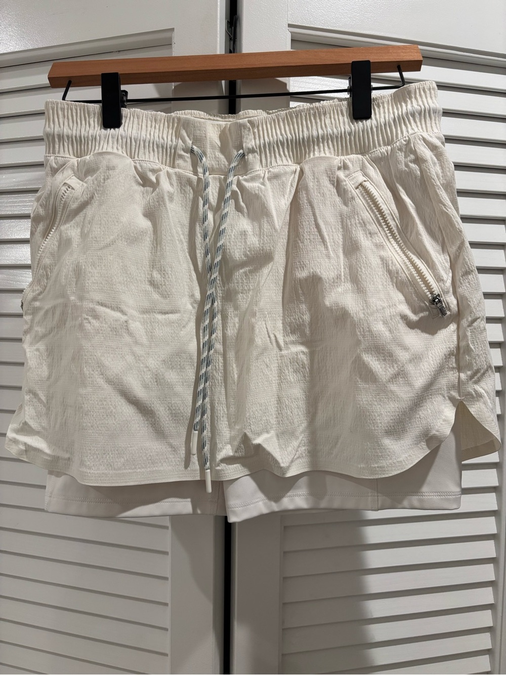 Athleta Cream Layered Drawstring Active Skort